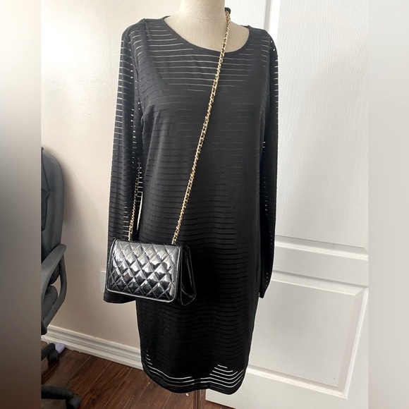 Forever 21 black dress check measurements on photos - Picture 5 of 11